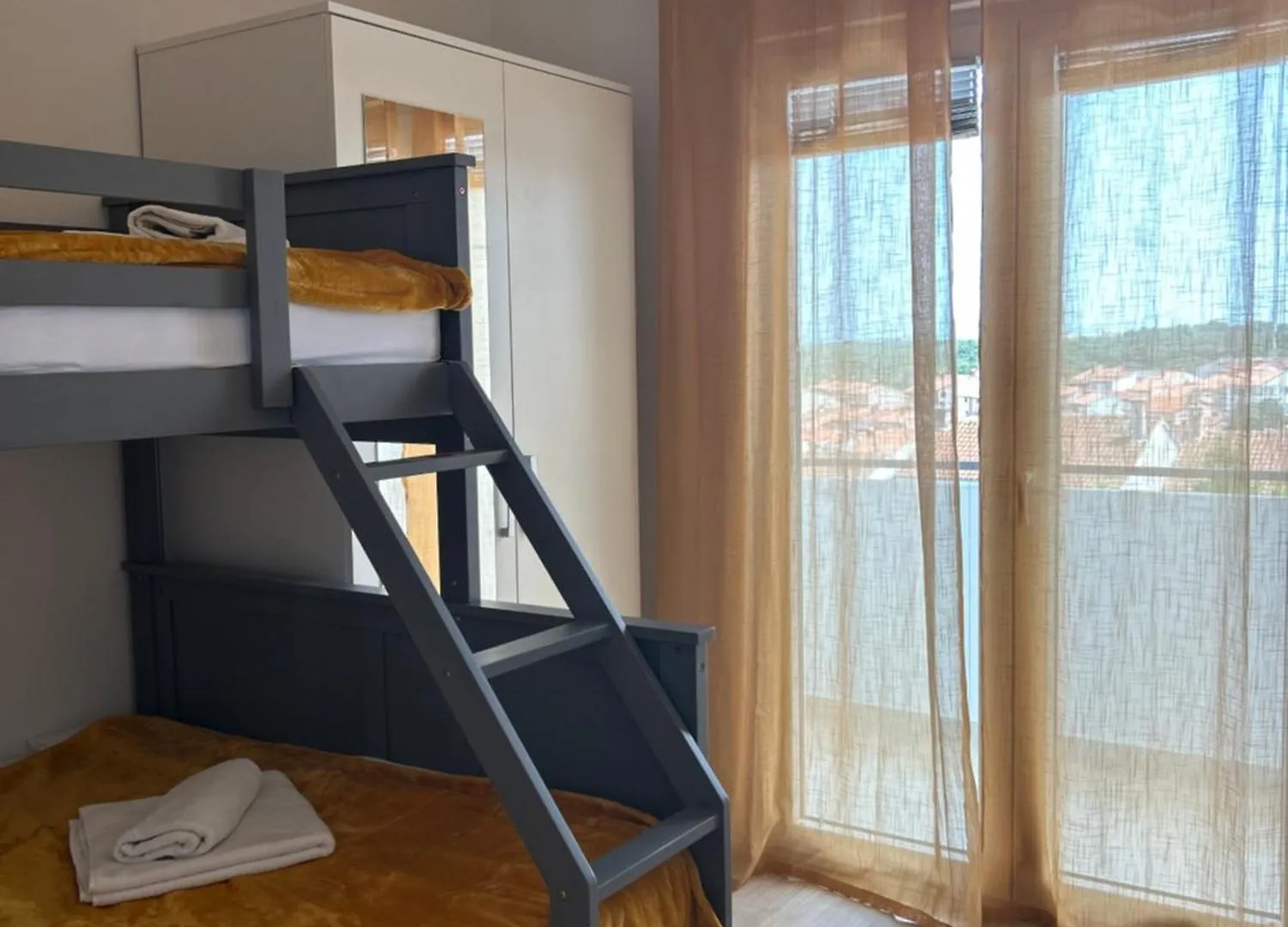 Apartman Suran - プーラ
